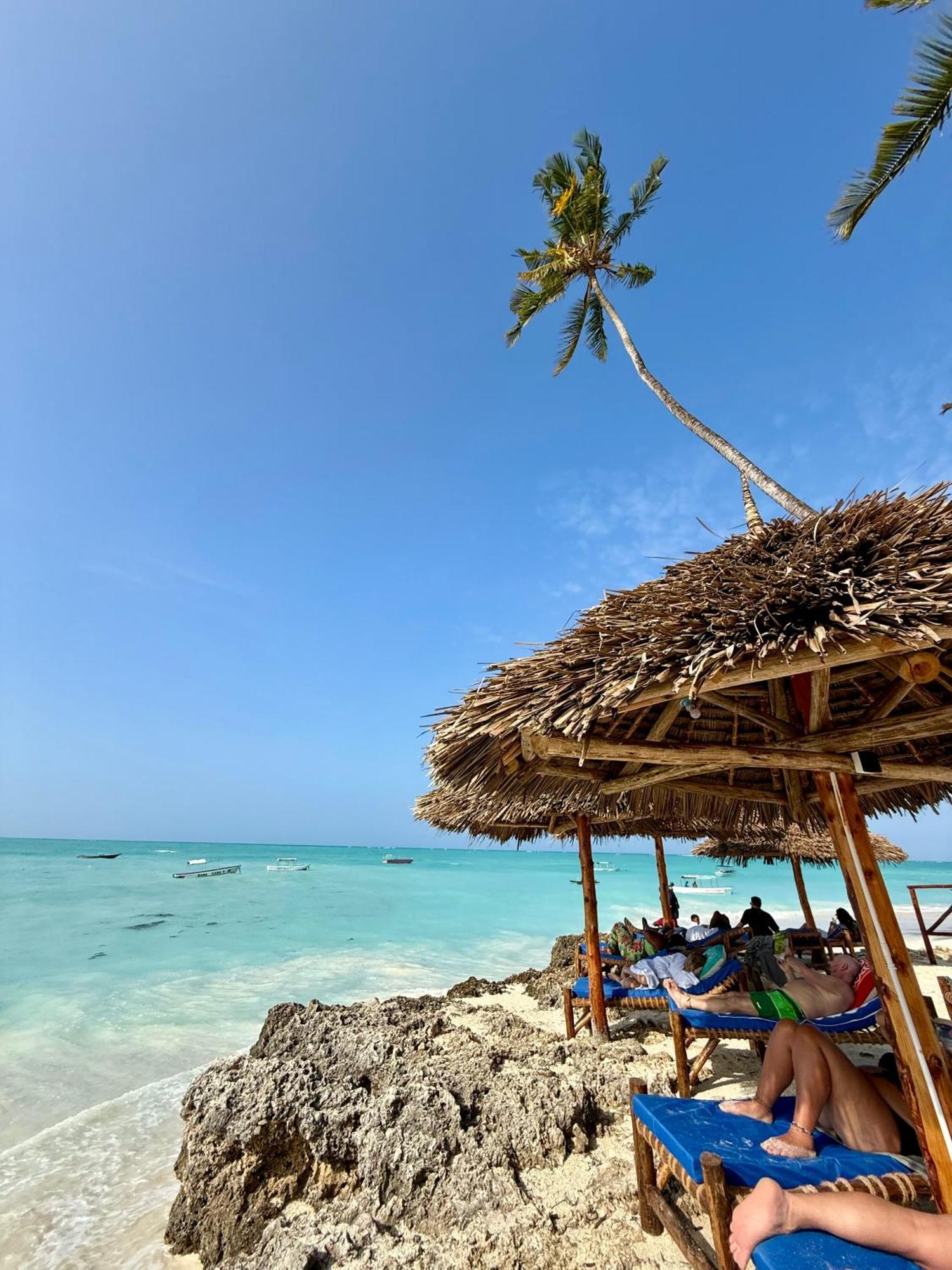 Dhow Beach Boutique Hotel 눙귀 외부 사진